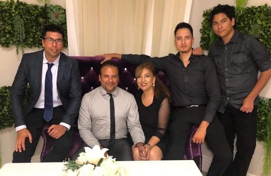 La Familia de Ruben Hurtado